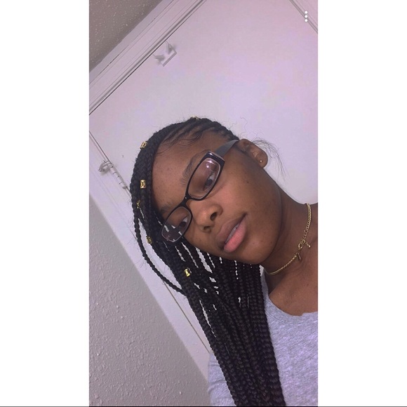 Meet your Posher, Erica - Picture 1 of 1